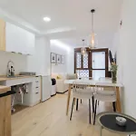 Casa Sant Domenec Savio * Valencia
