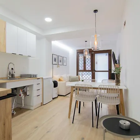 Casa Sant Domenec Savio * Βαλένθια